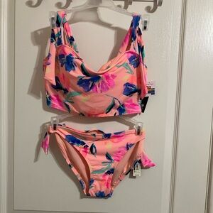 🏖️NWT Juniors pink floral bikini set size L 11/13
